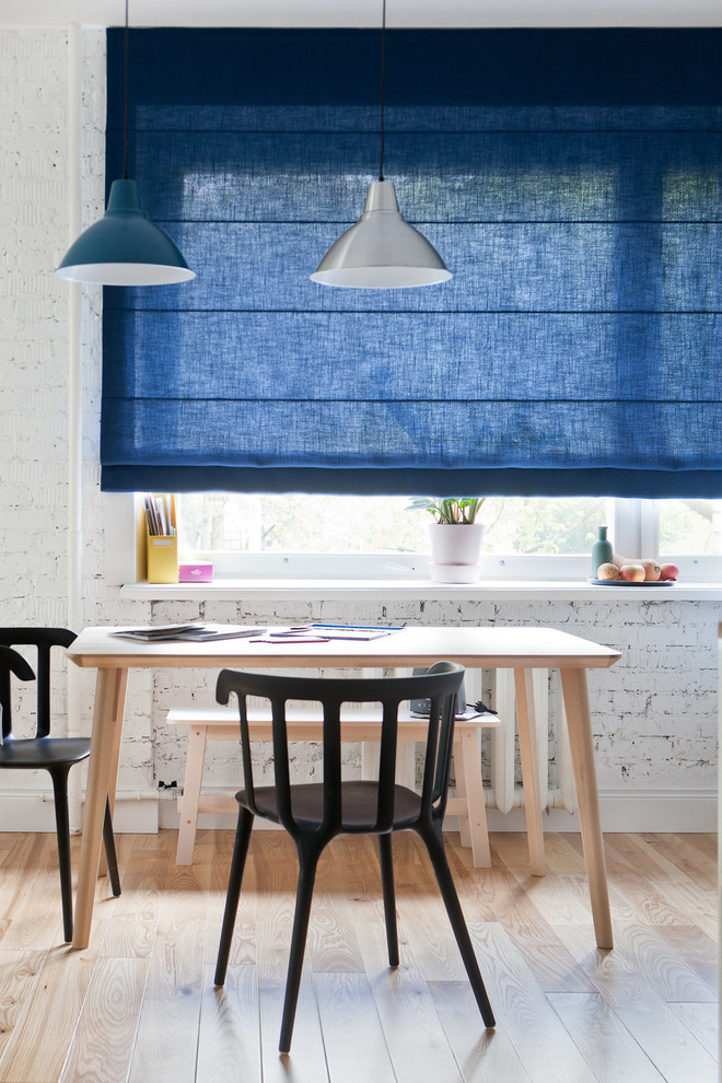 Римские шторы для квартиры в стиле софт-лофт