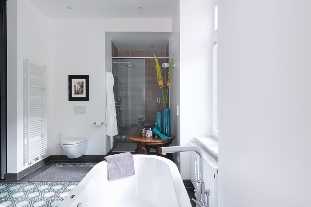 Badplanung contemporary-bathroom