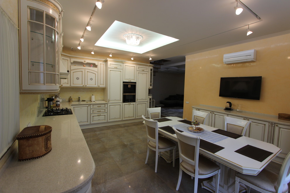 Белая классическая кухня "Олимпия"