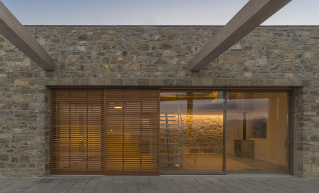casa IS contemporary-veranda