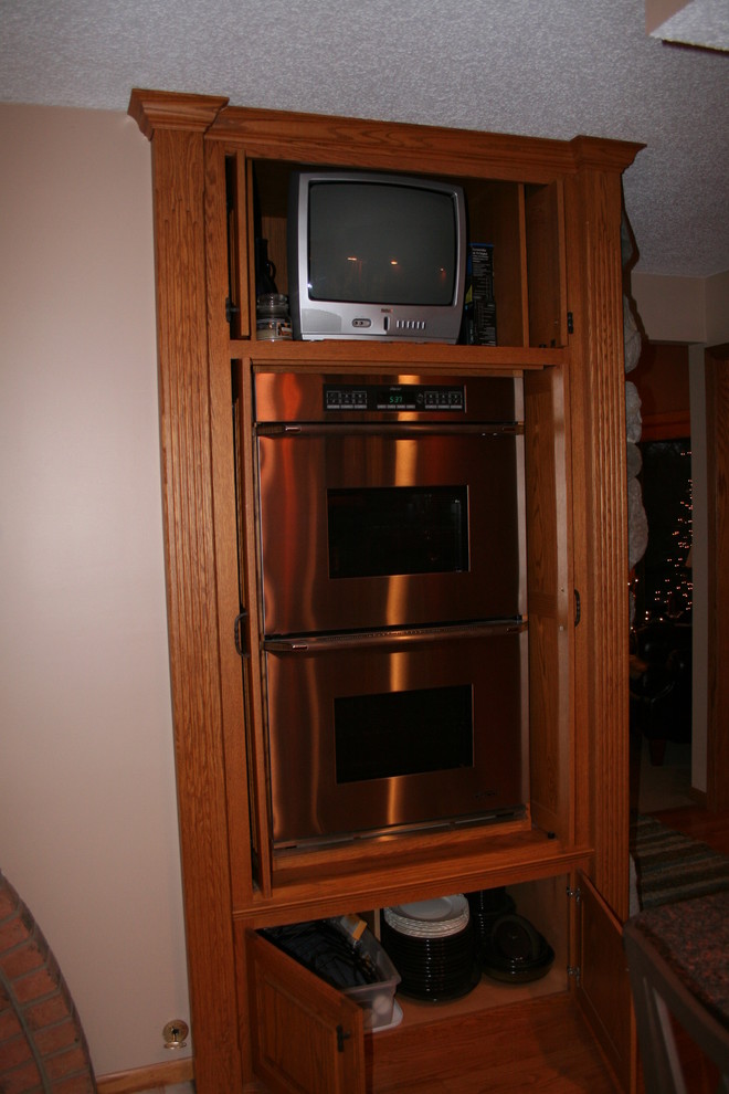 Kitchen - kitchen idea in Chicago