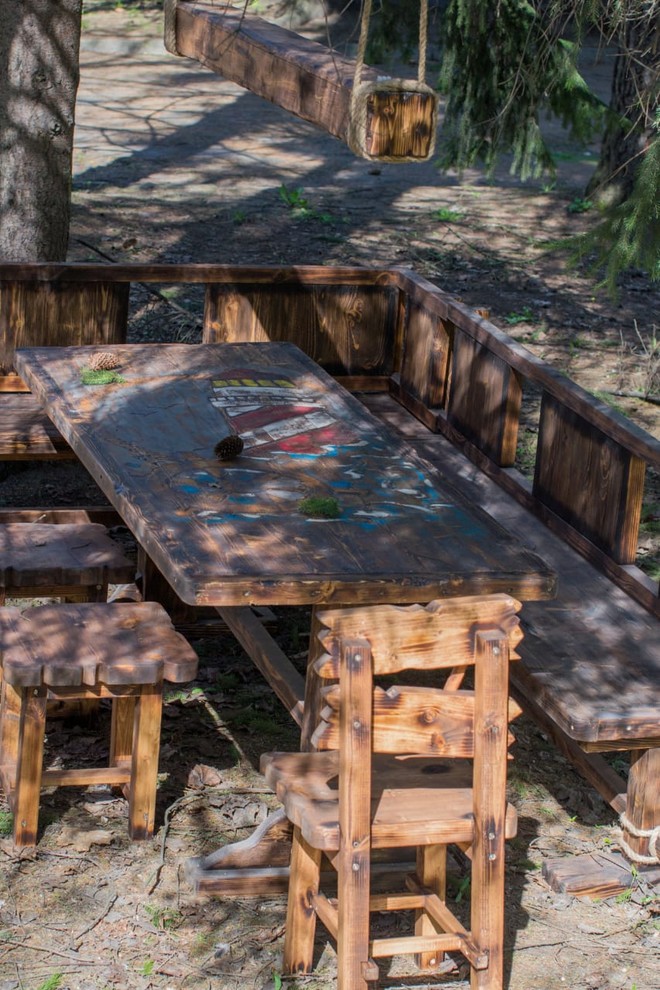 Мебель для загородного дома из массива