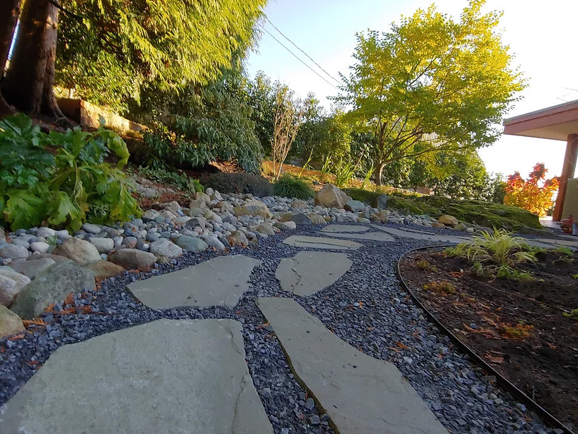 Example of a mountain style home design design in Vancouver