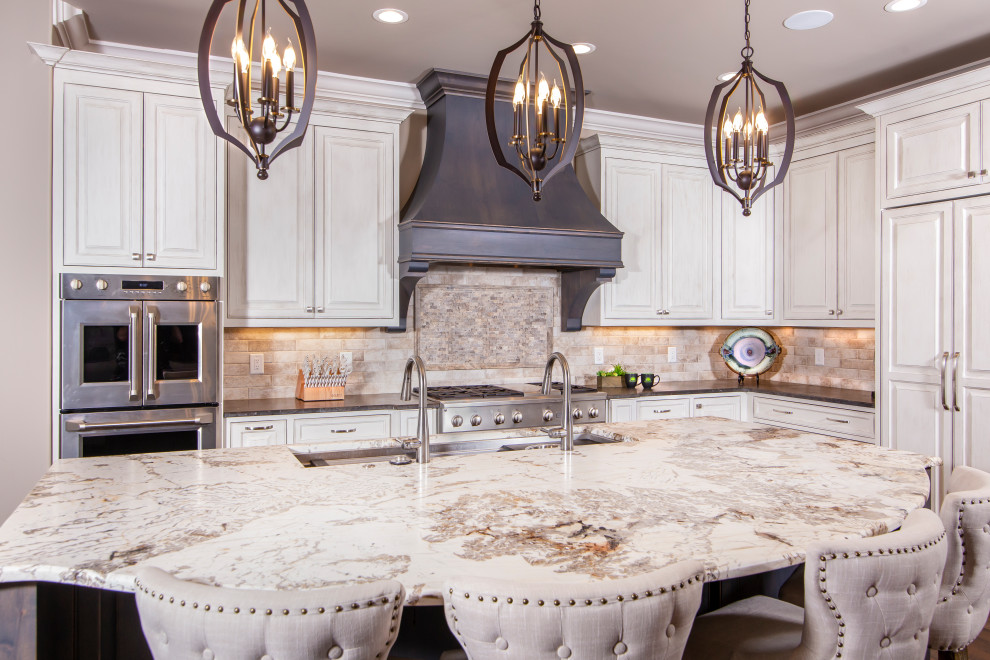 Design ideas for a large classic kitchen in Charlotte.