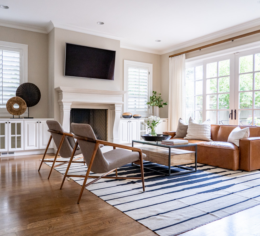 Transitional Yet Contemporary Staging