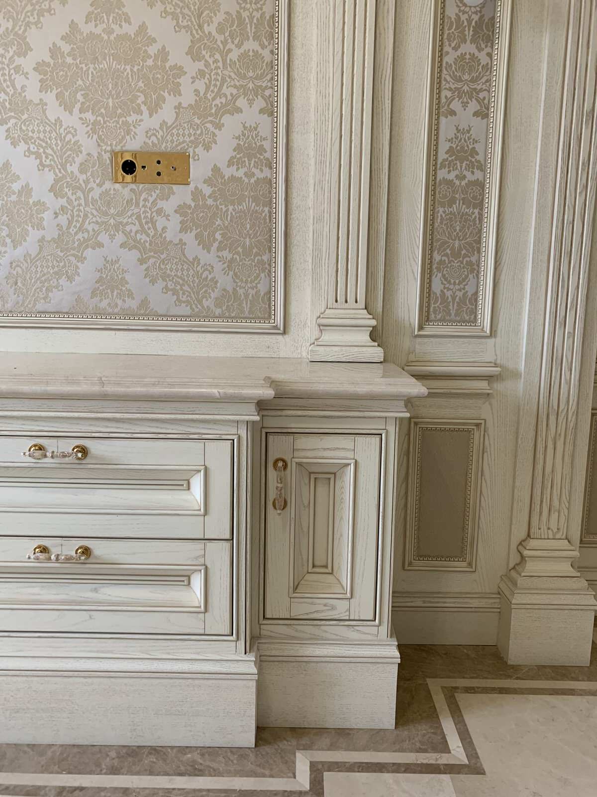 Деревянный интерьер квартиры