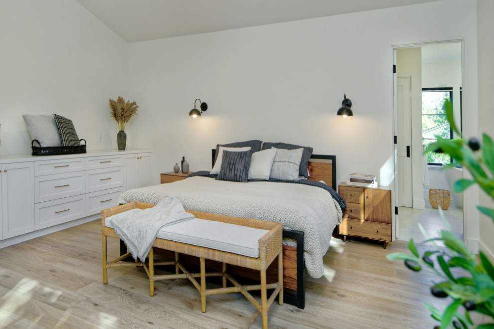 San Carlos - Warm Modern Dreamhouse