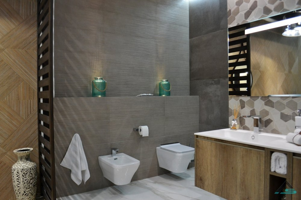 Салон " Fiera Ceramica "