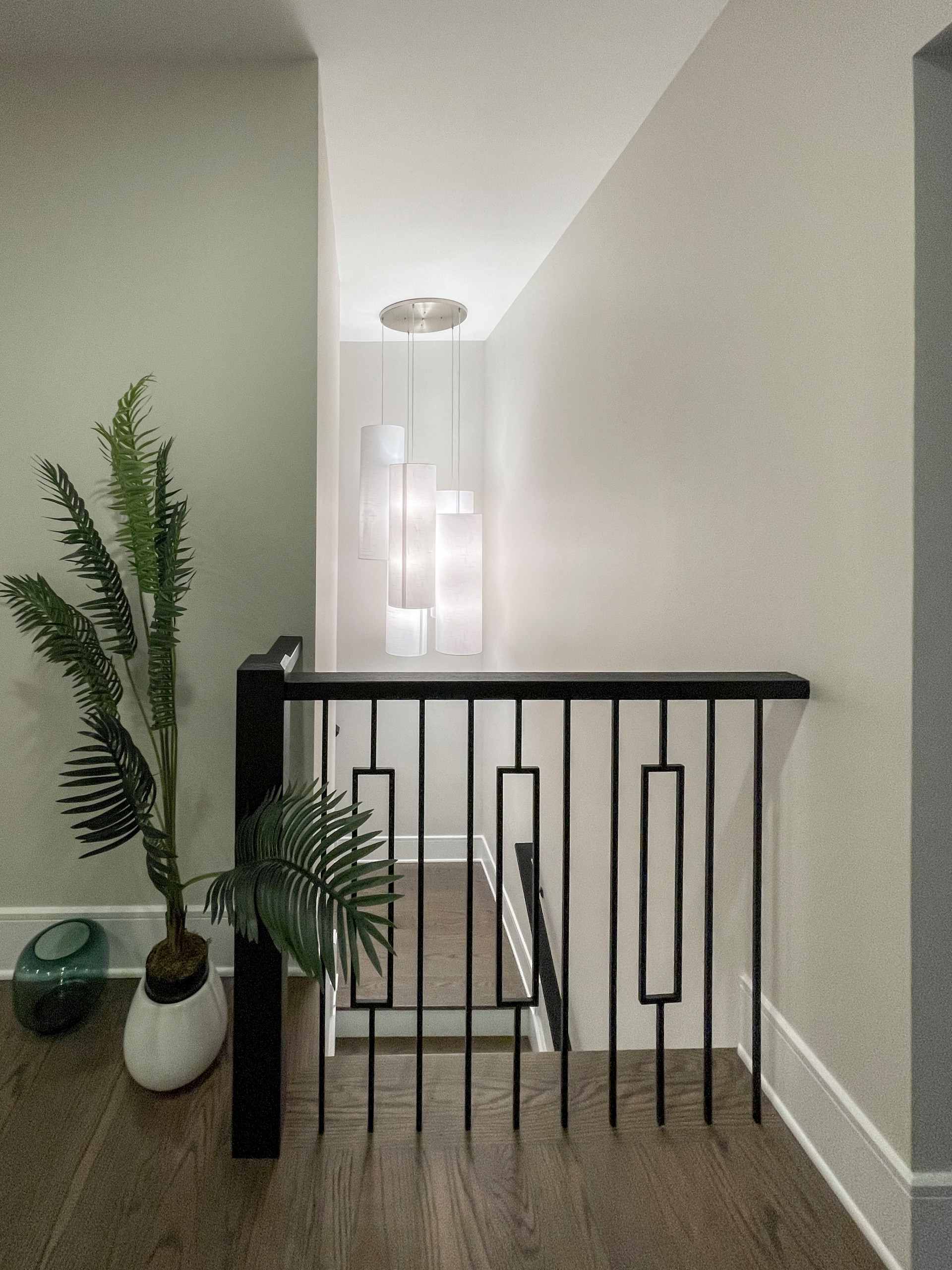 114_Striking Floating-Curved Staircase, Leesburg VA 20175