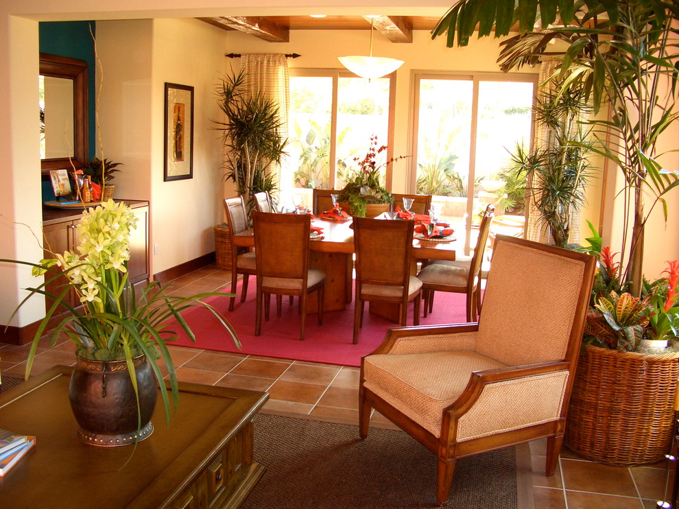 This is an example of a tropical dining room in San Diego.