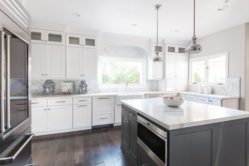 Transitional kitchen photo in Orange County