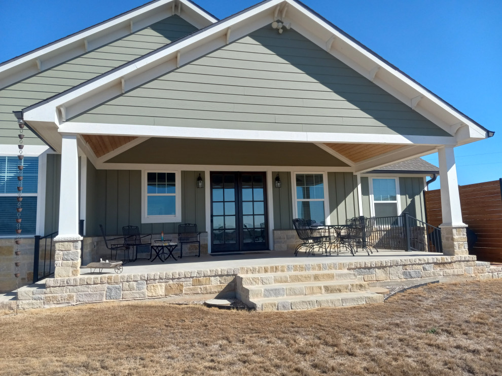 how to attach walls to tapered column in porch enclosure