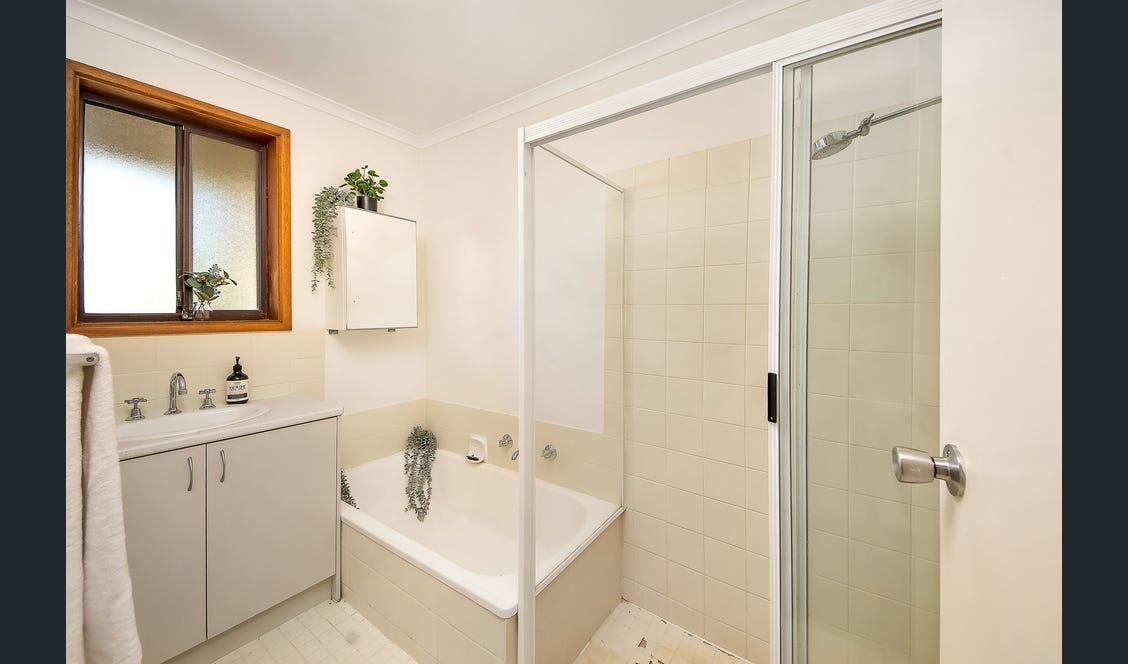 68 Caledonia Ave, Woodside SA