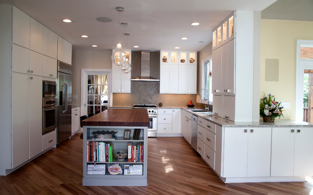 Dickens Dr. contemporary-kitchen