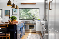 20 Kitchen Windows That Take In the View