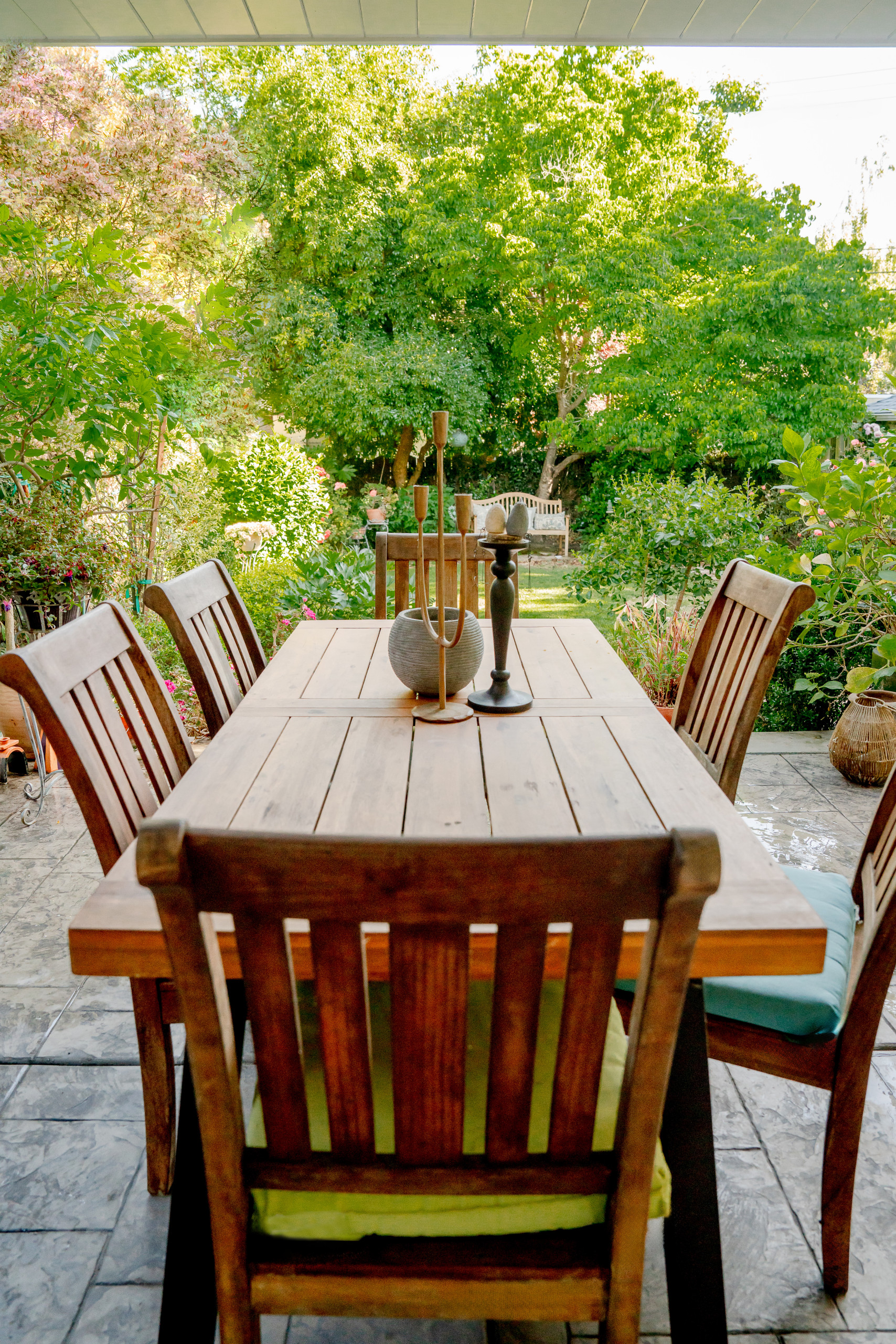 Al Fresco Dining Amidst Garden Layers