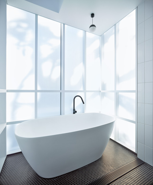 Contemporary Custom Home contemporary-badrum