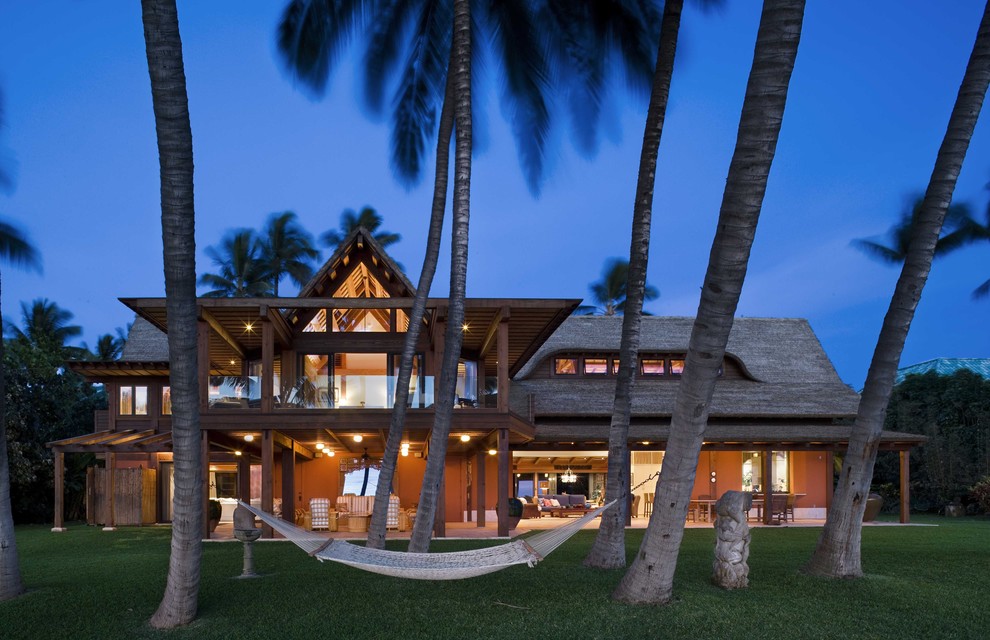 Tropical exterior in Hawaii.