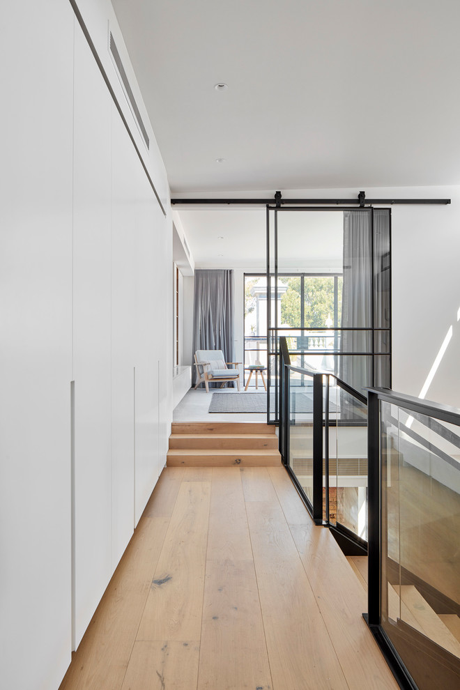 This is an example of a contemporary hallway in Melbourne.