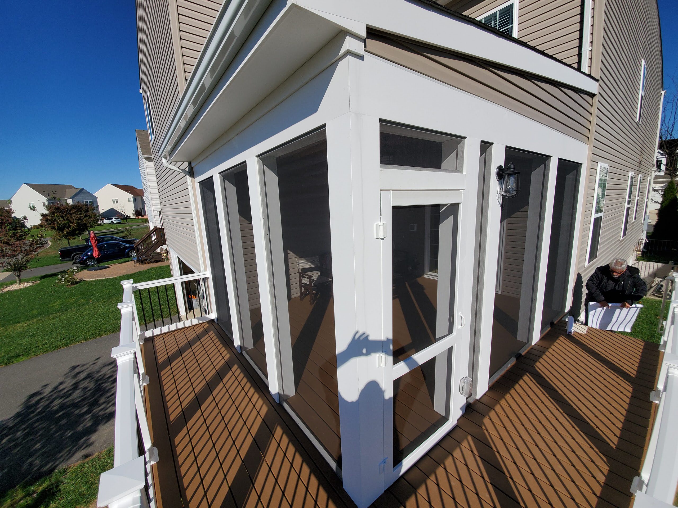 Screened in deck w/ outer walkway