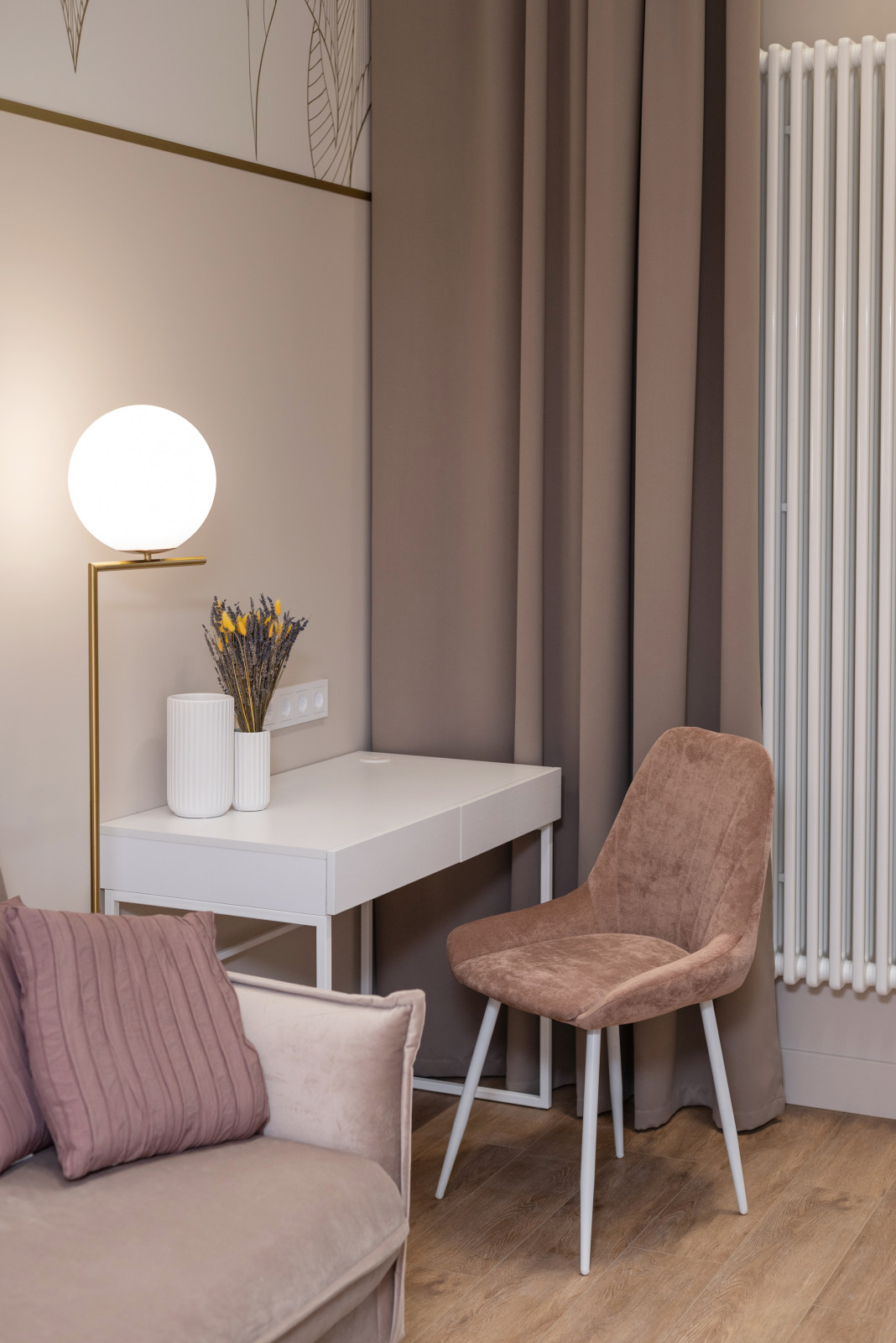 Реализация ЖК "Болконский", квартира с потолками 3,6 метра.