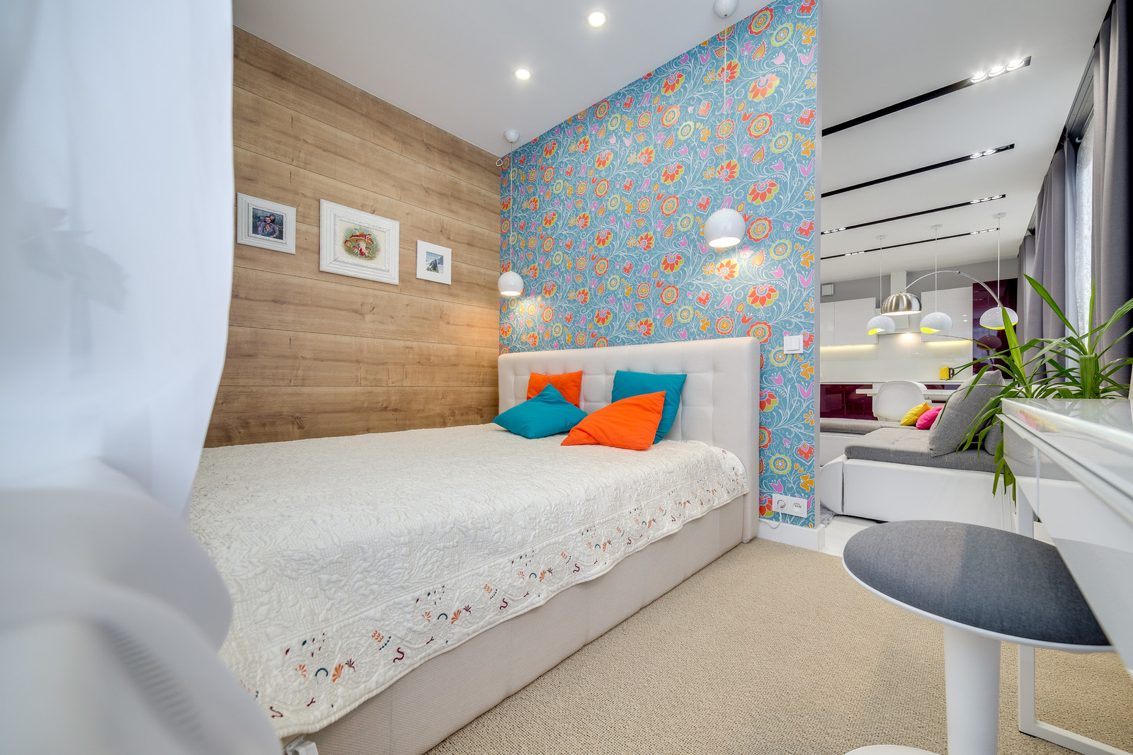 СТИРАЯ ГРАНИЦЫ