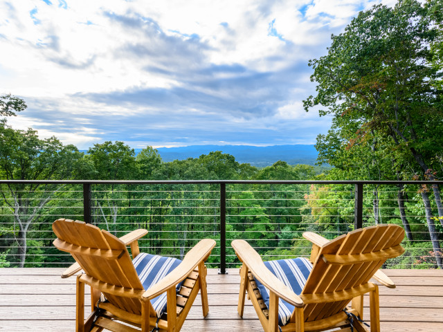 Mountain Living rustikal-haeuser