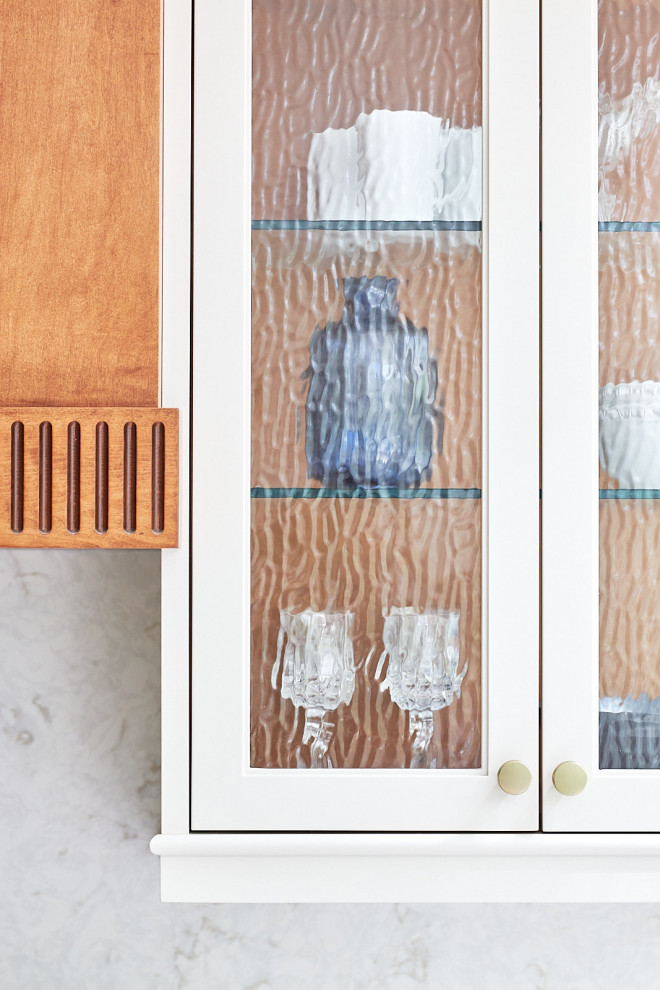 Inspiration for a transitional kitchen remodel in Toronto