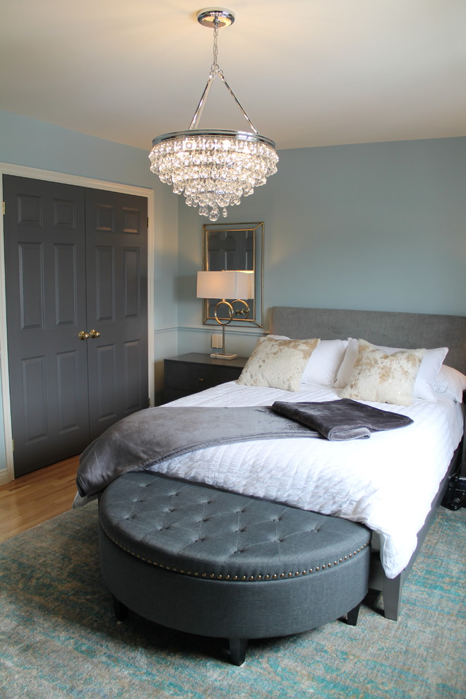 Bedroom - transitional bedroom idea