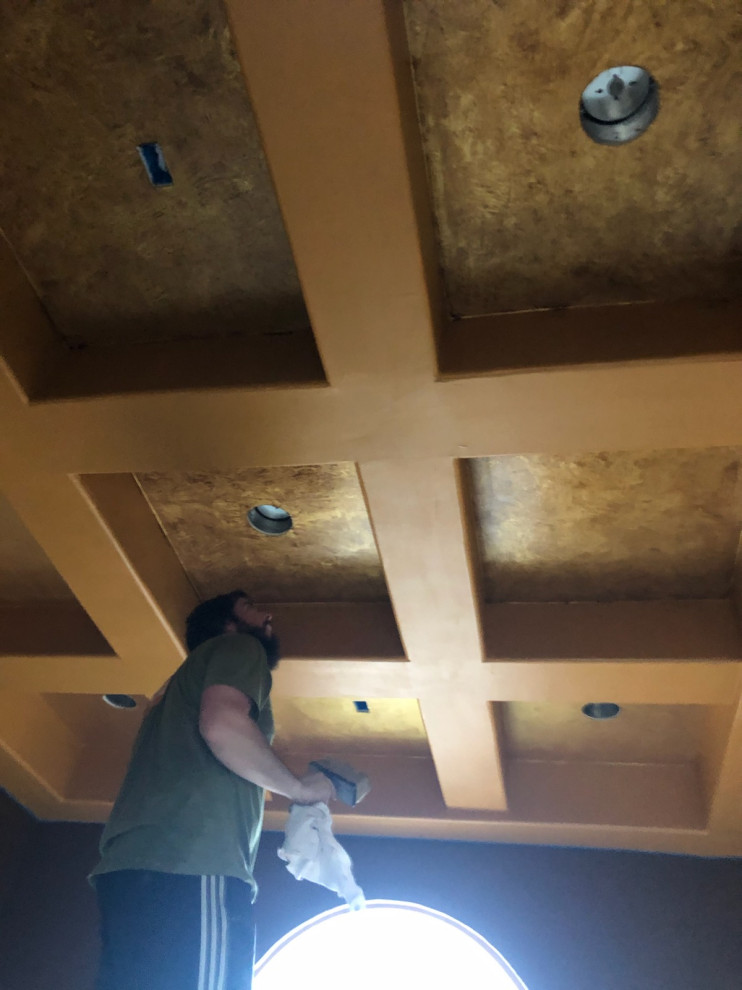 Inspiration for a transitional home design remodel in Austin