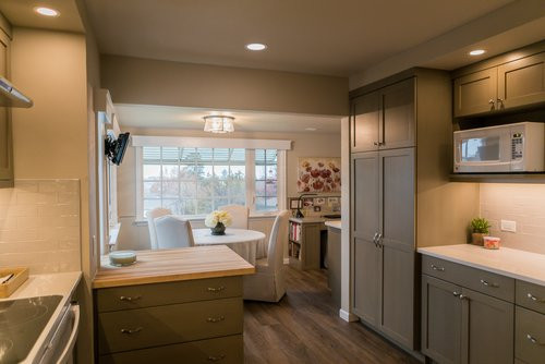 Transitional home design photo in Seattle