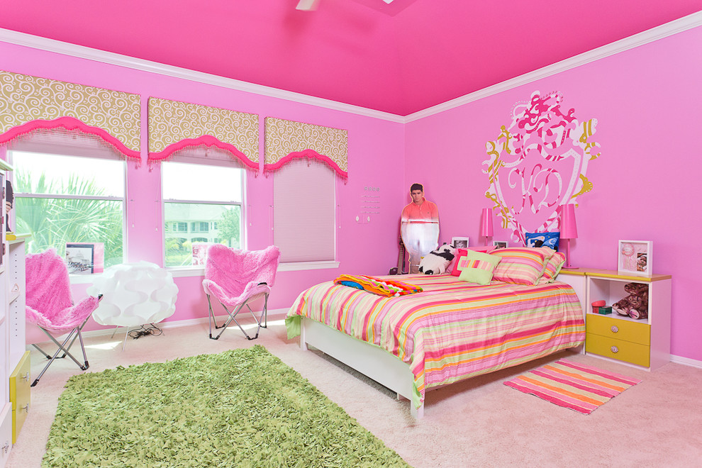 Inspiration for a contemporary kids' room in Houston.
