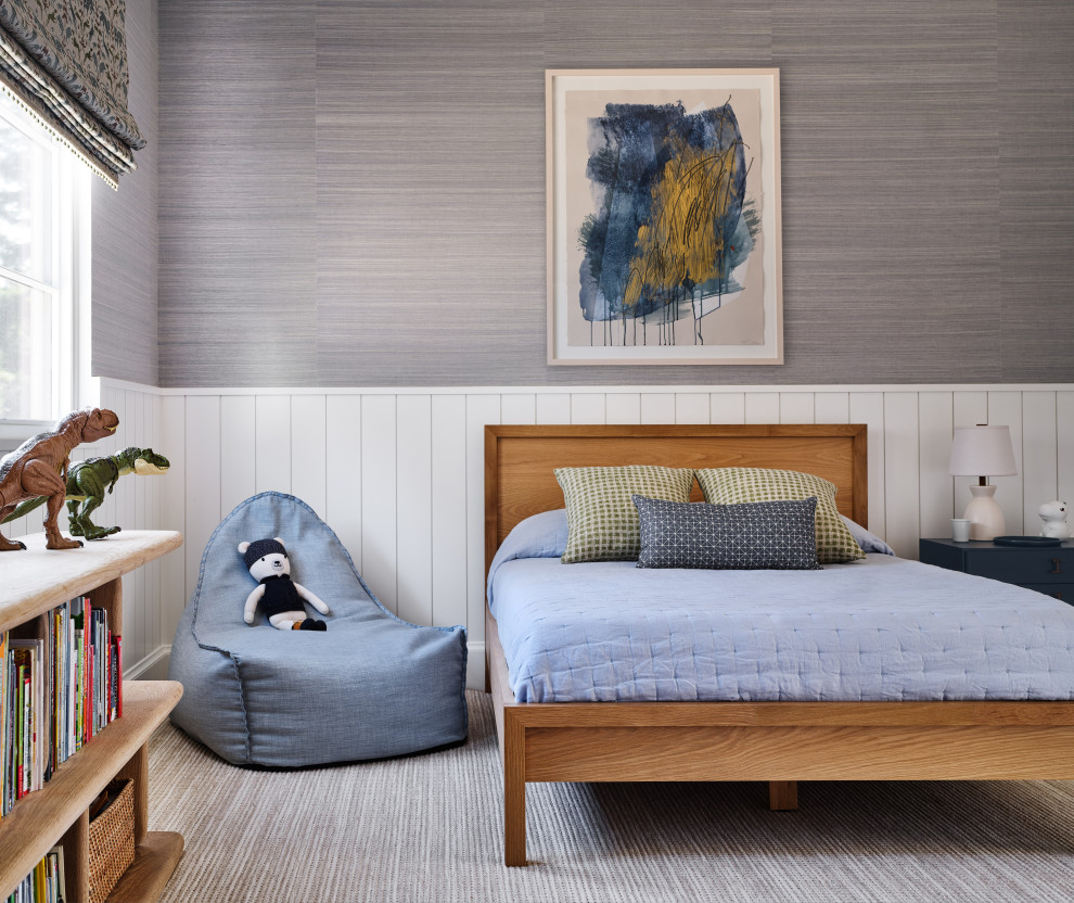 Inspiration for a traditional kids' bedroom with a dado rail.