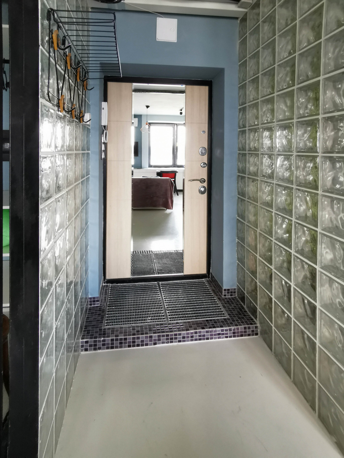 Студия лофт на Неве