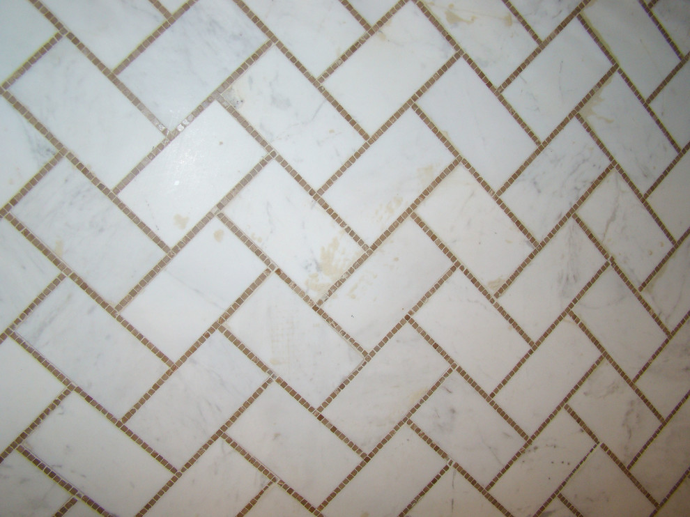 Inspiration for a large transitional u-shaped ceramic tile and gray floor eat-in kitchen remodel in Denver with a double-bowl sink, recessed-panel cabinets, white cabinets, granite countertops, white backsplash, marble backsplash, stainless steel appliances, an island and multicolored countertops