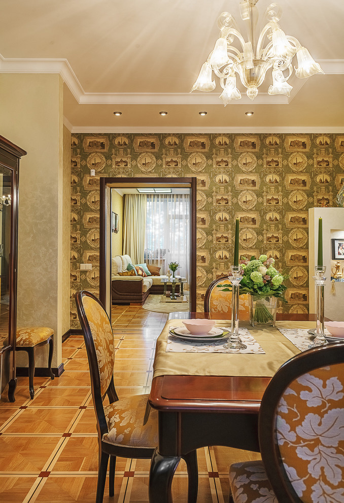 Design ideas for a classic dining room in Moscow.