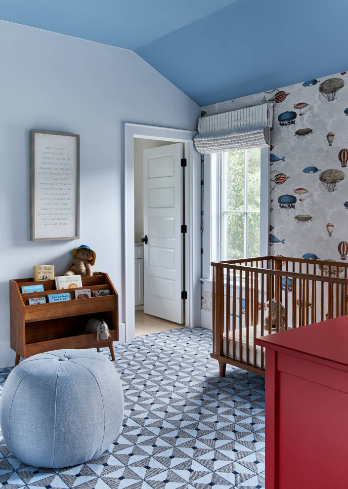 На фото: комната для малыша среднего размера в стиле неоклассика (современная классика) с синими стенами, ковровым покрытием, разноцветным полом и обоями на стенах для мальчика с