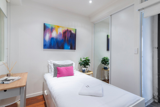 Rushcutters Bay Basement Apartment eclectic-bedroom