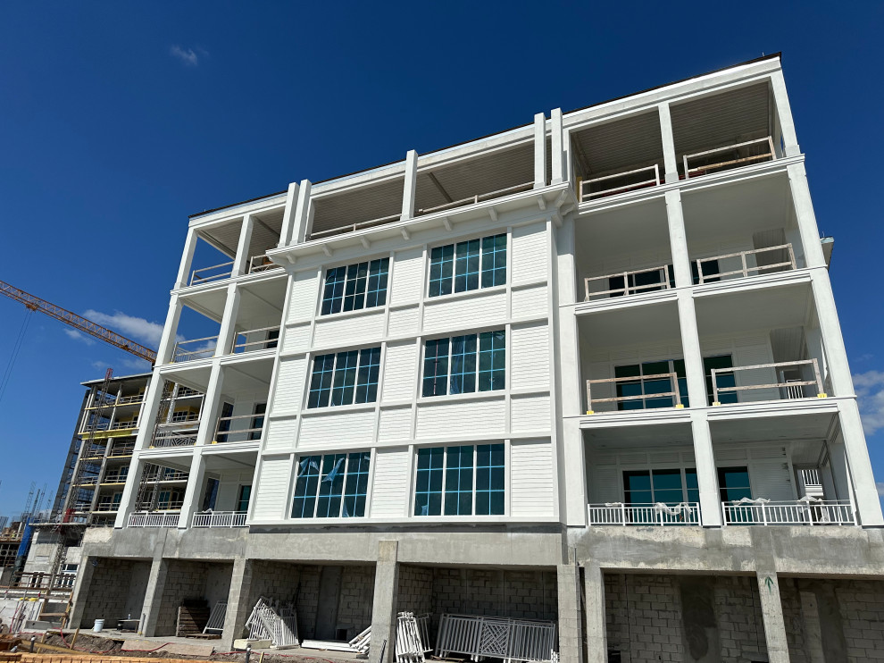 NF301 - Naples Beach Club