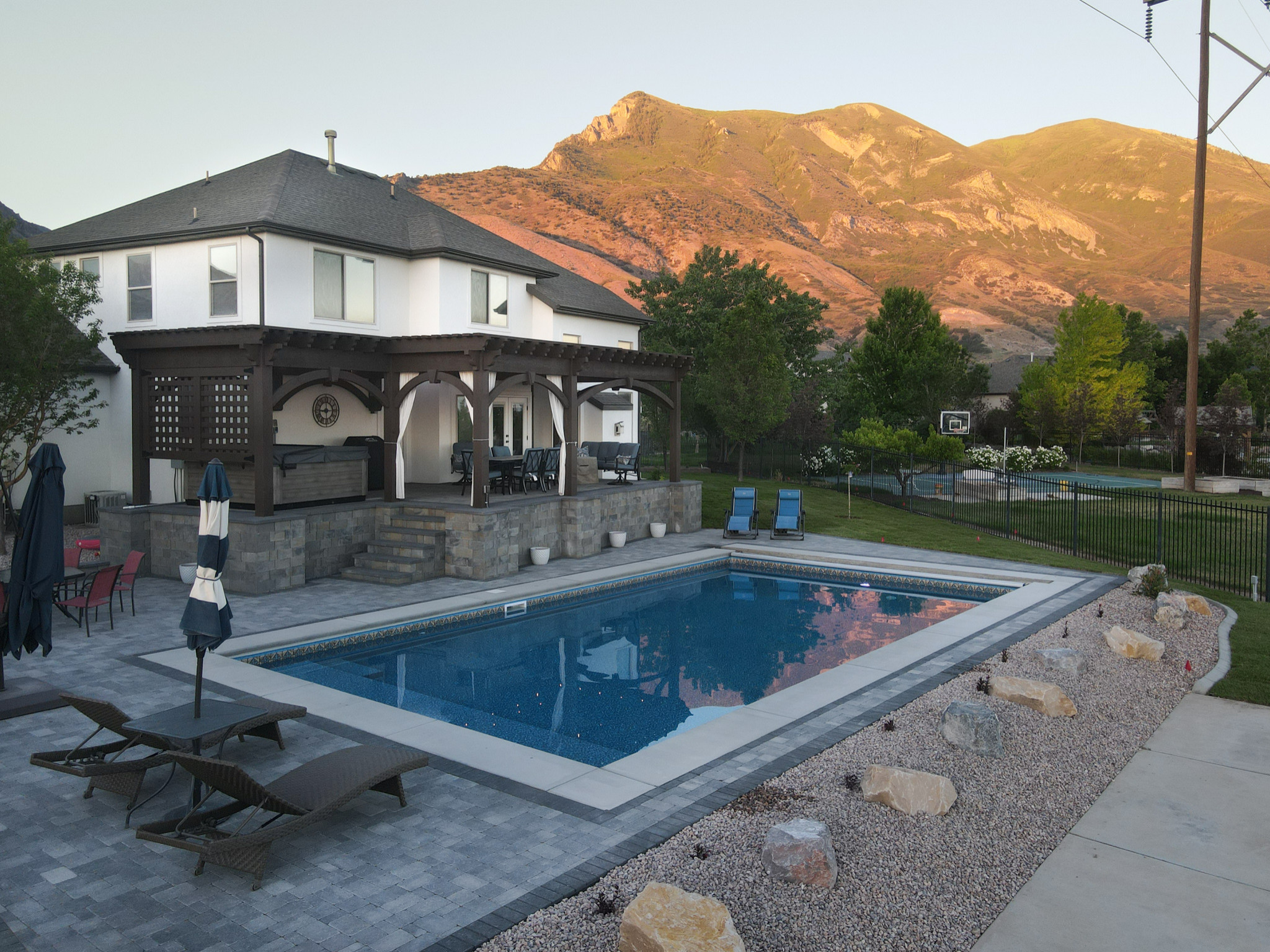 Mountain Paradise - Cedar Hills Pool Backyard