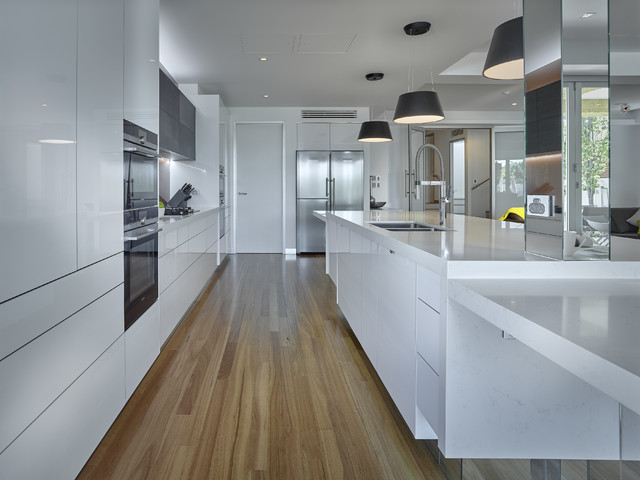 Stunning Kitchen minimalistisch-kueche