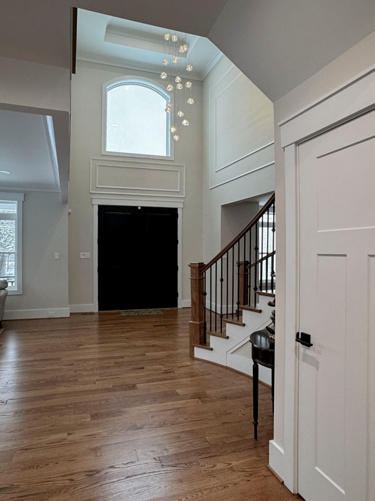 117_Distinct Oak Staircase with Iron Balusters & Oak Rail Profile, Chantilly VA