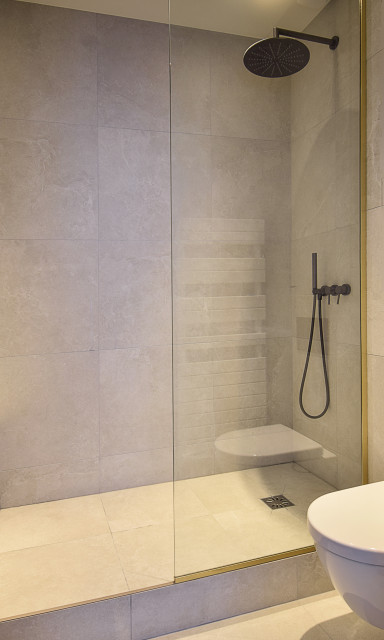 Trocad&eacute;ro modern-badezimmer