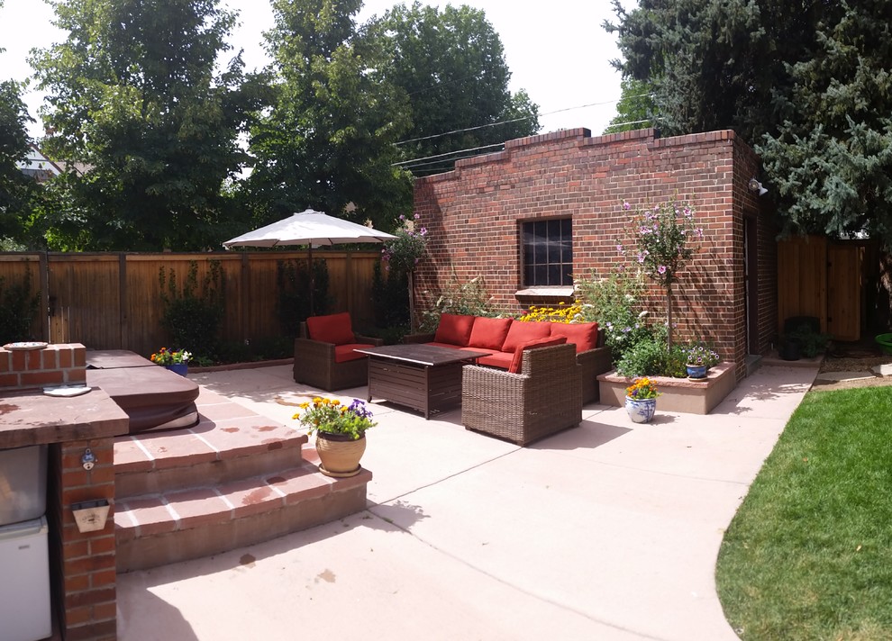 This is an example of a modern garden in Denver.