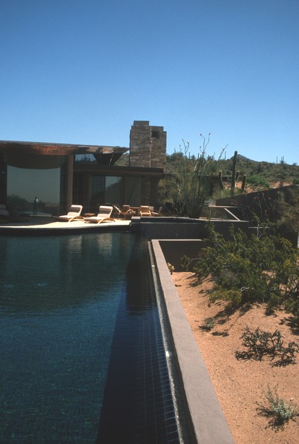 Glen Moor modern-swimming-pool