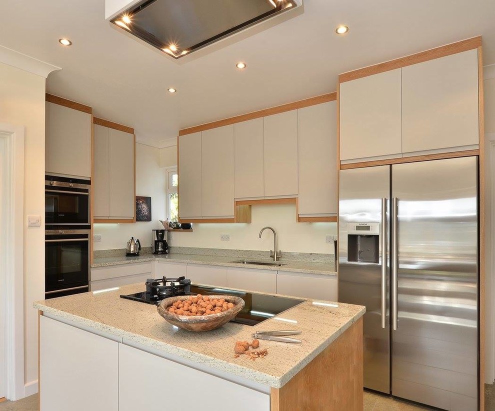Inspiration for a traditional kitchen in Devon.