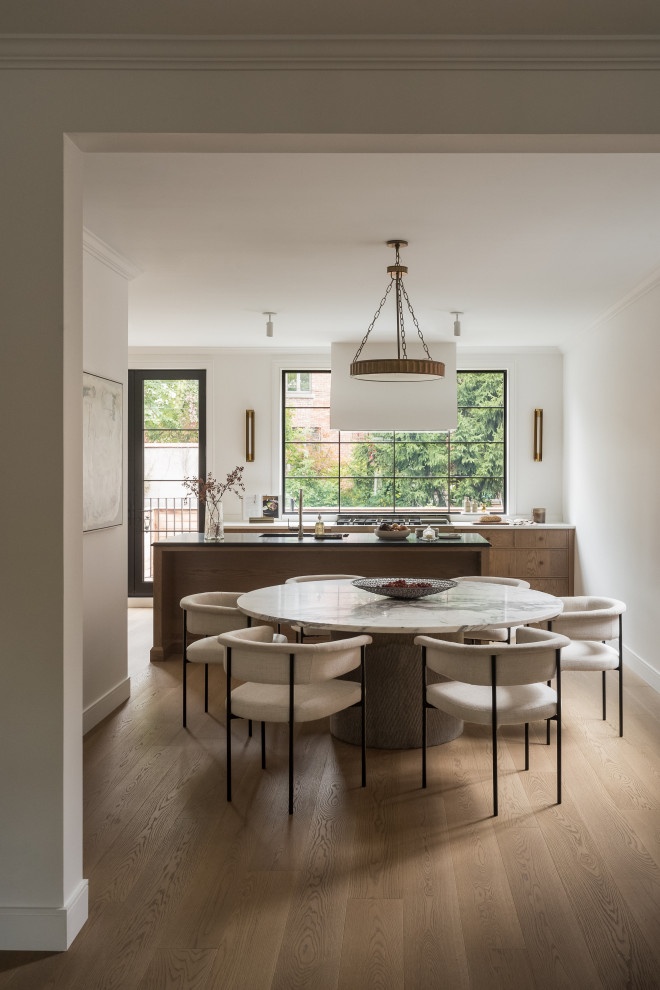 Warm Contemporary Kitchen Montreal