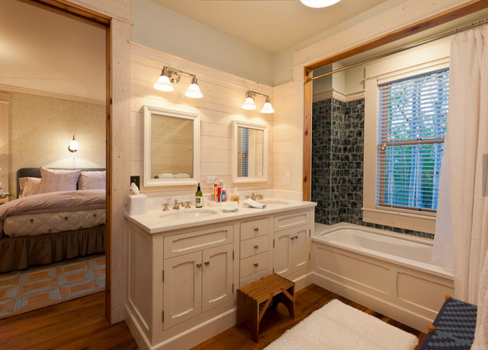 Bathroom - traditional bathroom idea in Denver