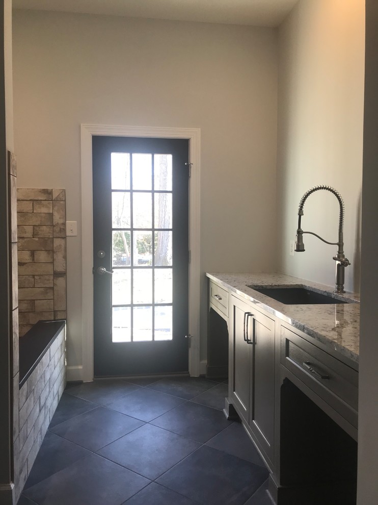 Example of a transitional entryway design in DC Metro