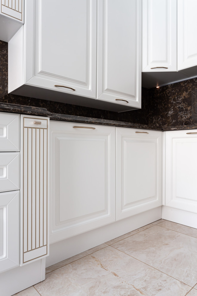 Угловая классическая кухня в КП Загорянка парк